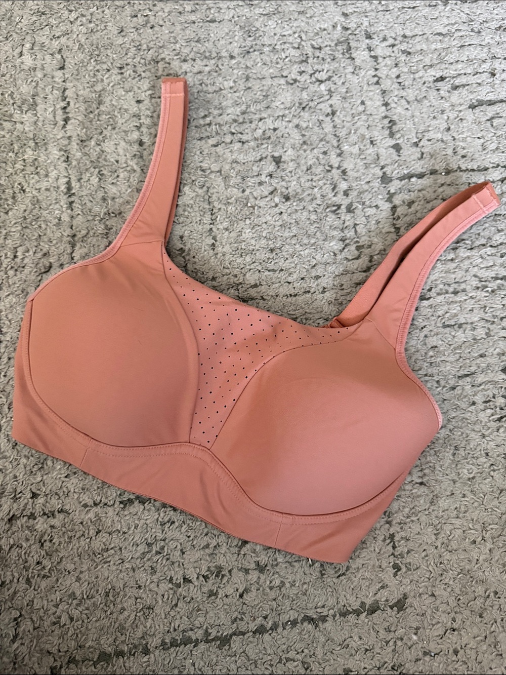 LuluLemon Wireless Molded-Cup Comfort Bra in Dusty Rose